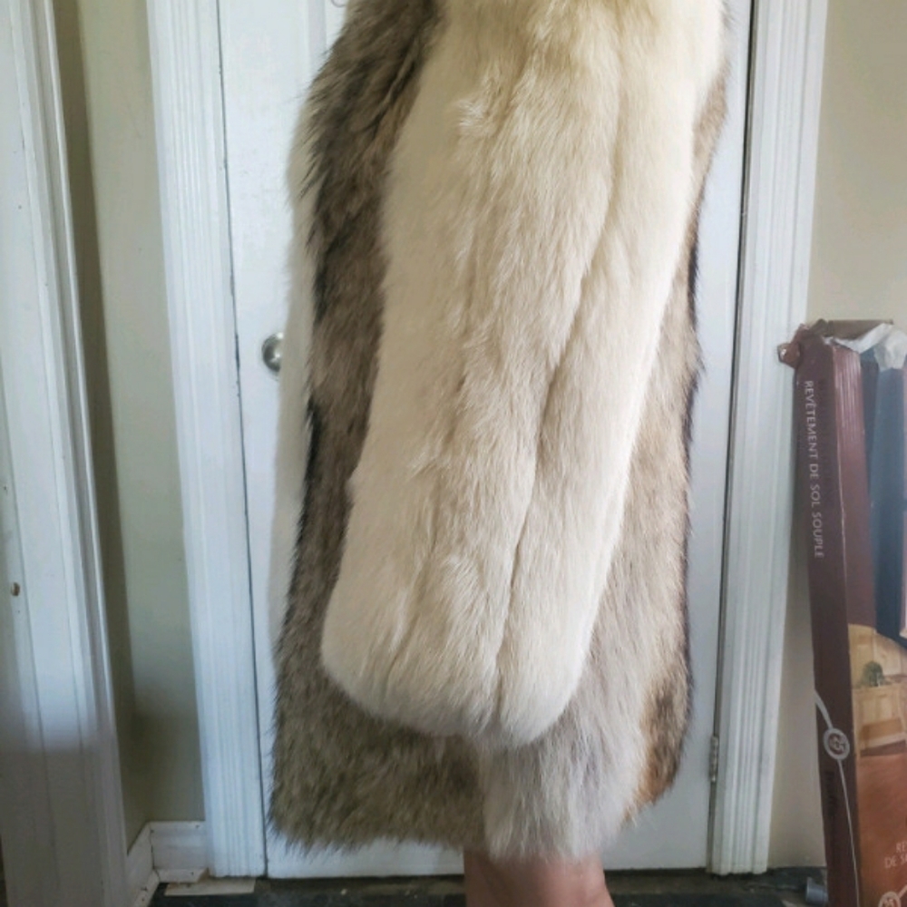 Real Fur Coat - Picture 4 of 6